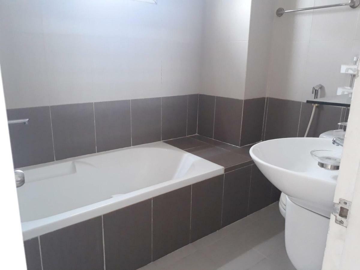 Little House Homestay Хоян Екстер'єр фото